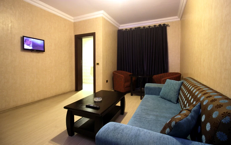 /web/uploads/116/Chesney Hotel/header-images/gold plus1.jpg